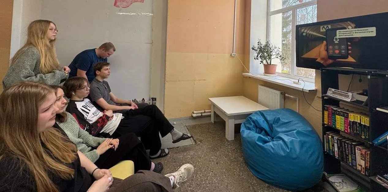В молодёжном центре «Снайпер» демонстрируется серия короткометражных видео и мультфильмов, направленных на противодействие экстремизму и терроризму.